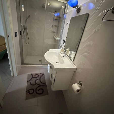 Casa Vacanza Trinita Неаполь Екстер'єр фото