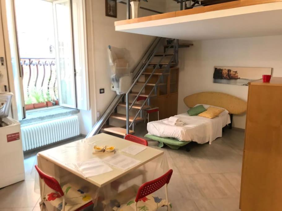 Casa Vacanza Trinita Неаполь Екстер'єр фото